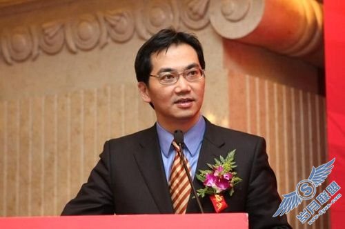 图为当当网首席财务官杨嘉宏